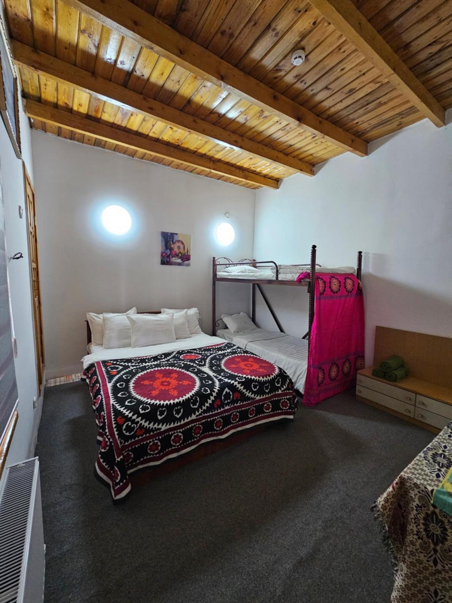 Sim-Sim Hostel & Backpackers Szamarkand Kültér fotó